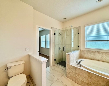 9614 Oak Glade Avenue - Photo Thumbnail 36