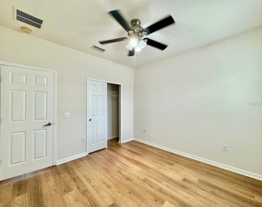 9614 Oak Glade Avenue - Photo Thumbnail 31
