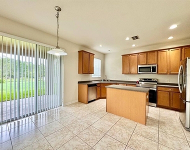 9614 Oak Glade Avenue - Photo Thumbnail 12