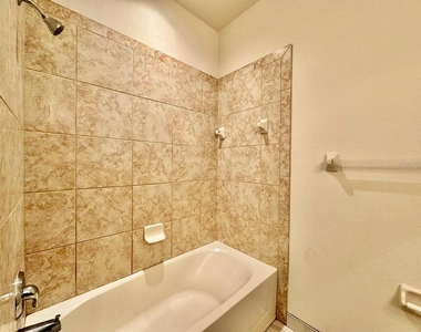 9614 Oak Glade Avenue - Photo Thumbnail 29