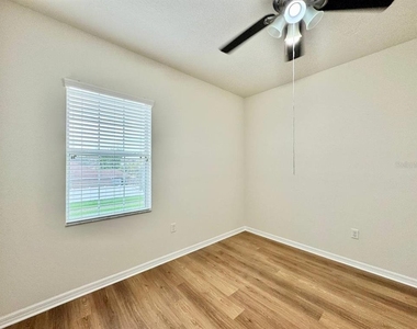 9614 Oak Glade Avenue - Photo Thumbnail 30