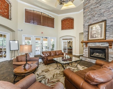 2107 Portofino Place - Photo Thumbnail 28