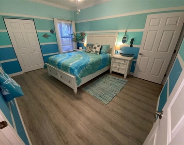 2107 Portofino Place - Photo Thumbnail 11