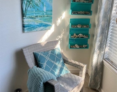 2107 Portofino Place - Photo Thumbnail 7