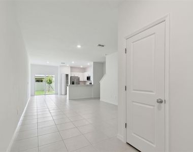2665 Buttercup Lucine Lane - Photo Thumbnail 4