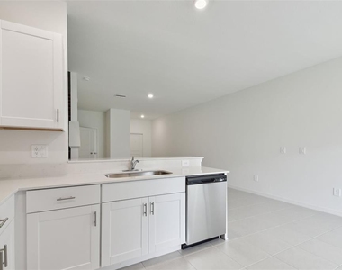 2665 Buttercup Lucine Lane - Photo Thumbnail 15