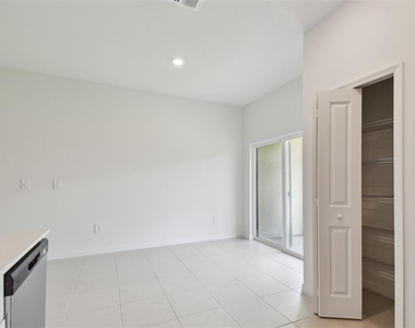 2665 Buttercup Lucine Lane - Photo Thumbnail 16