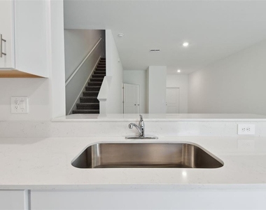 2665 Buttercup Lucine Lane - Photo Thumbnail 17