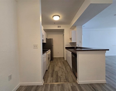 17108 Carrington Park Drive - Photo Thumbnail 6