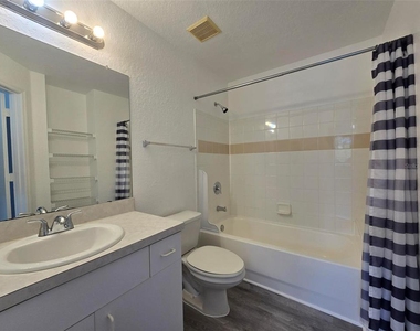 17108 Carrington Park Drive - Photo Thumbnail 12