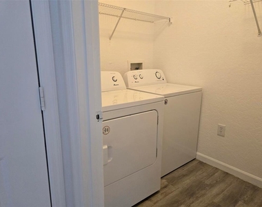 17108 Carrington Park Drive - Photo Thumbnail 14