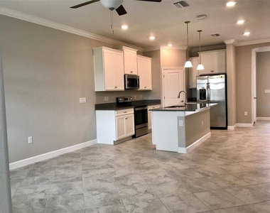 18672 Noble Caspian Drive - Photo Thumbnail 5