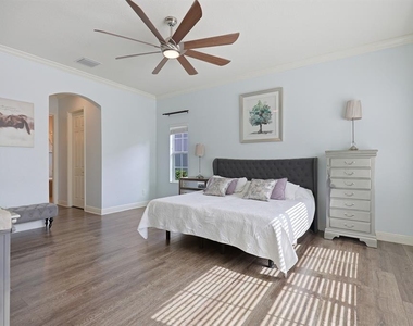 5210 Sparrowglen Place - Photo Thumbnail 12