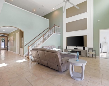 5210 Sparrowglen Place - Photo Thumbnail 8
