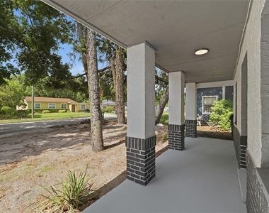 3014 E Osborne Avenue - Photo Thumbnail 4