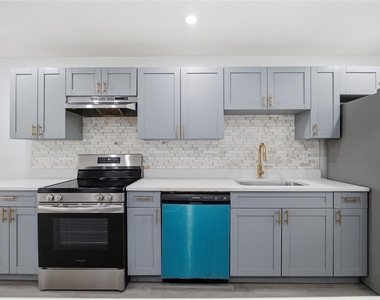 3014 E Osborne Avenue - Photo Thumbnail 12