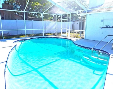 8308 123rd Avenue - Photo Thumbnail 30
