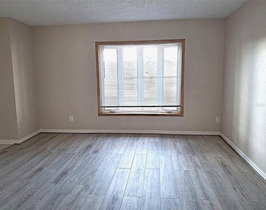 8308 123rd Avenue - Photo Thumbnail 16