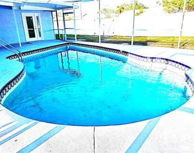 8308 123rd Avenue - Photo Thumbnail 30