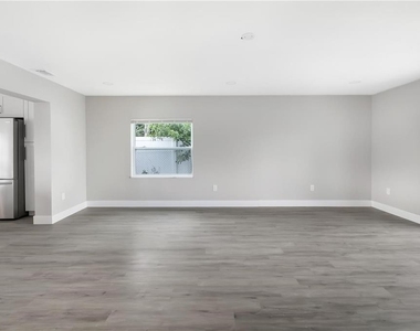 10341 Kumquat Lane - Photo Thumbnail 13