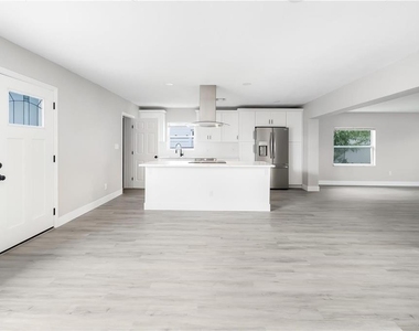 10341 Kumquat Lane - Photo Thumbnail 6