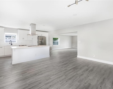 10341 Kumquat Lane - Photo Thumbnail 18
