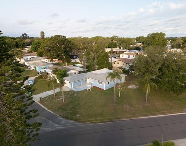 10341 Kumquat Lane - Photo Thumbnail 3