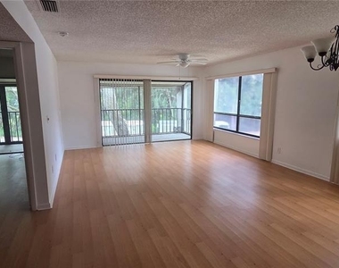 700 Starkey Rd - Photo Thumbnail 2