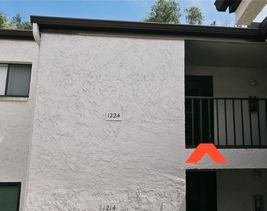 700 Starkey Rd - Photo Thumbnail 1