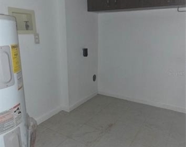 700 Starkey Rd - Photo Thumbnail 12