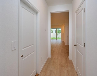 11194 Treasure Swale Way - Photo Thumbnail 10