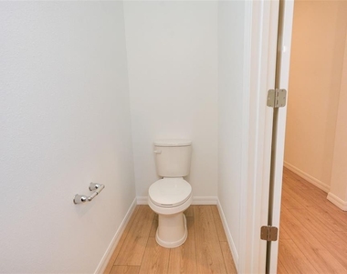 11194 Treasure Swale Way - Photo Thumbnail 14