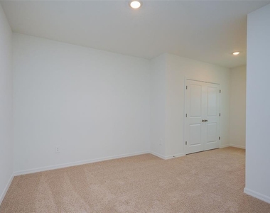 11194 Treasure Swale Way - Photo Thumbnail 39