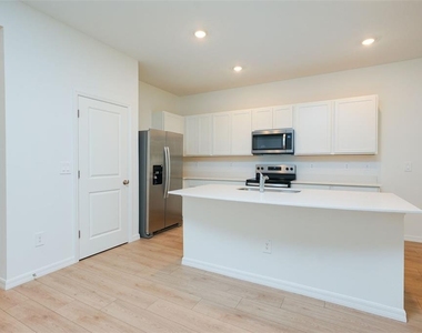 11194 Treasure Swale Way - Photo Thumbnail 22