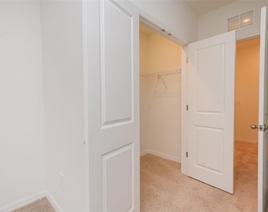 11194 Treasure Swale Way - Photo Thumbnail 46