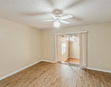 9616 N Oklawaha Avenue - Photo Thumbnail 29