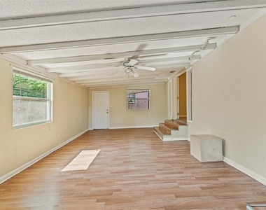 9616 N Oklawaha Avenue - Photo Thumbnail 33