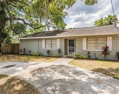 9616 N Oklawaha Avenue - Photo Thumbnail 44