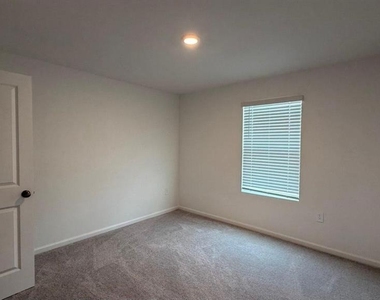 5098 Clay Whaley Road - Photo Thumbnail 12