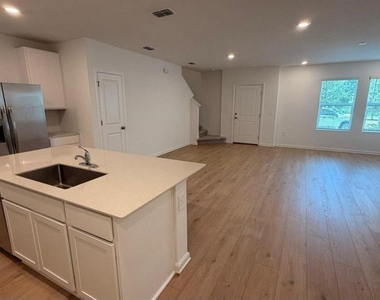 5098 Clay Whaley Road - Photo Thumbnail 2