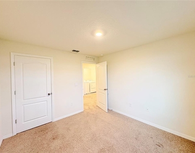 1559 Candlefire Row - Photo Thumbnail 16
