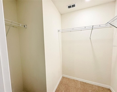 1559 Candlefire Row - Photo Thumbnail 10