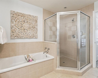 1112 Sunset View Circle - Photo Thumbnail 21