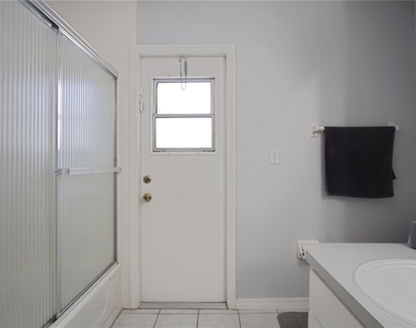 928 Loma Bonita Drive - Photo Thumbnail 32