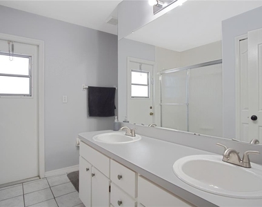 928 Loma Bonita Drive - Photo Thumbnail 31