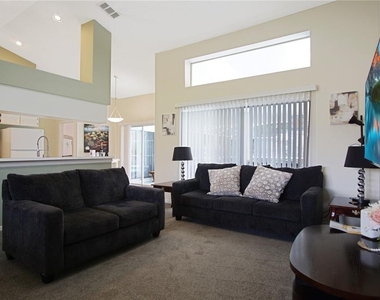 928 Loma Bonita Drive - Photo Thumbnail 18