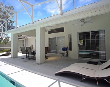 928 Loma Bonita Drive - Photo Thumbnail 11