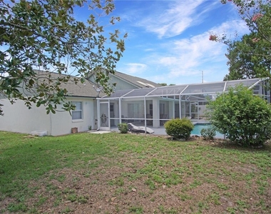 928 Loma Bonita Drive - Photo Thumbnail 3