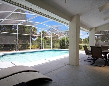 928 Loma Bonita Drive - Photo Thumbnail 8