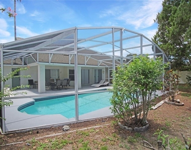 928 Loma Bonita Drive - Photo Thumbnail 4